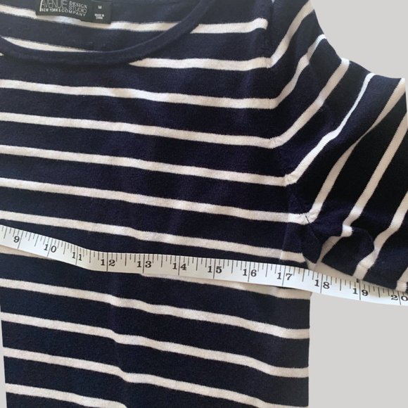 New York & Company 7TH AVENUE DESIGN STUDIO Navy blue/white Soft Sweater size M - Picture 6 of 10